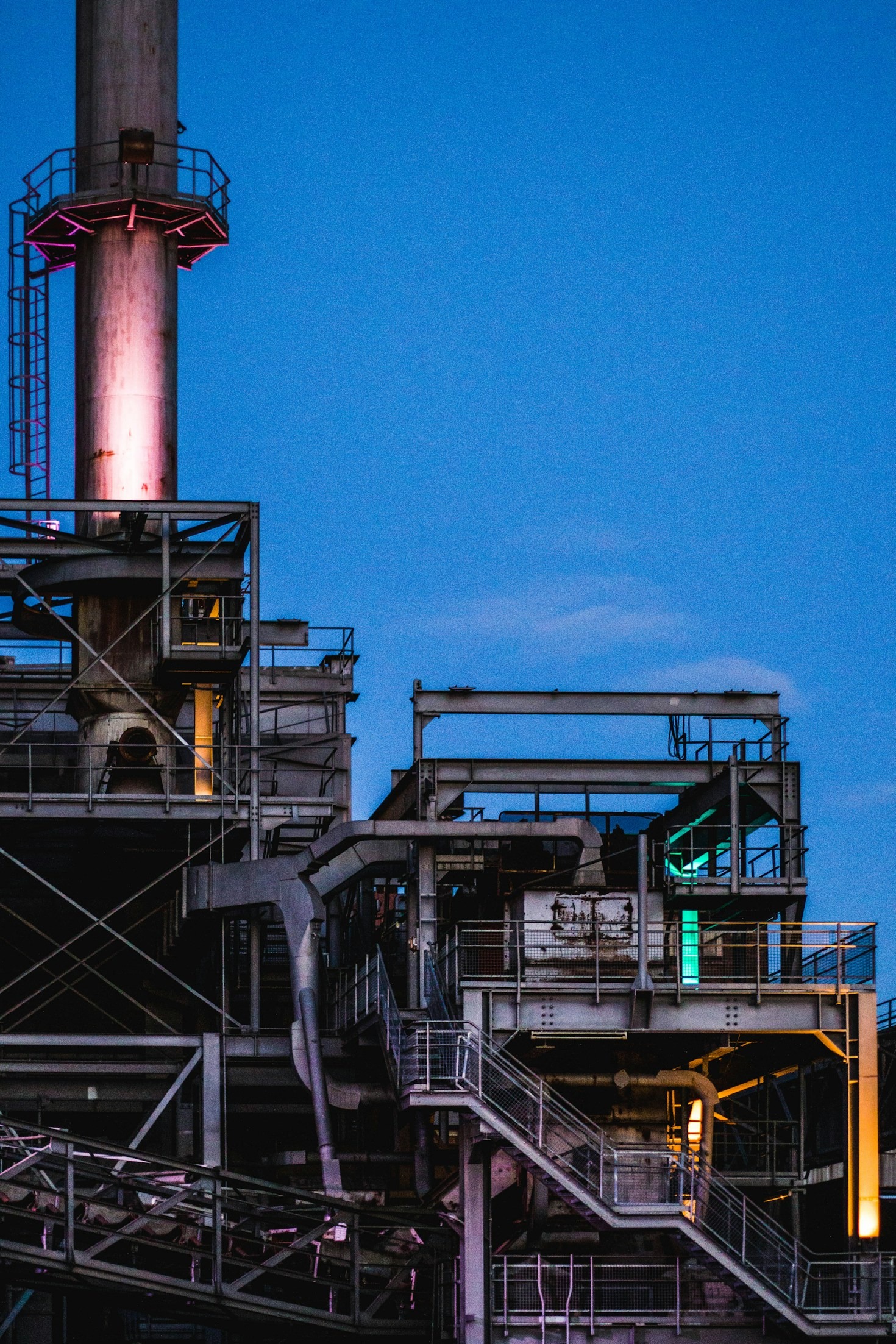 Historias de éxito: Industrias que optimizaron con automatización